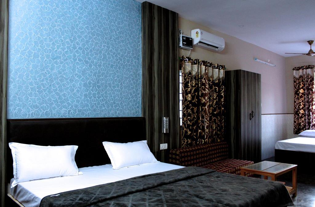 Vinodhara Guest House Mahabalipuram Bilik gambar