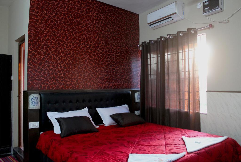Vinodhara Guest House Mahabalipuram Bilik gambar