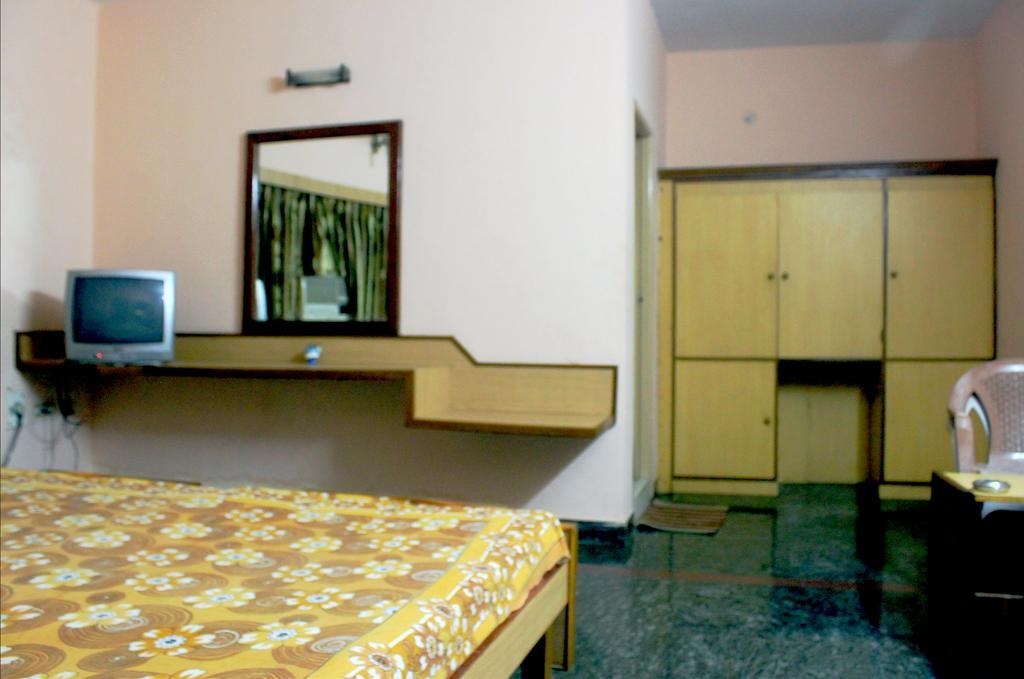 Vinodhara Guest House Mahabalipuram Luaran gambar