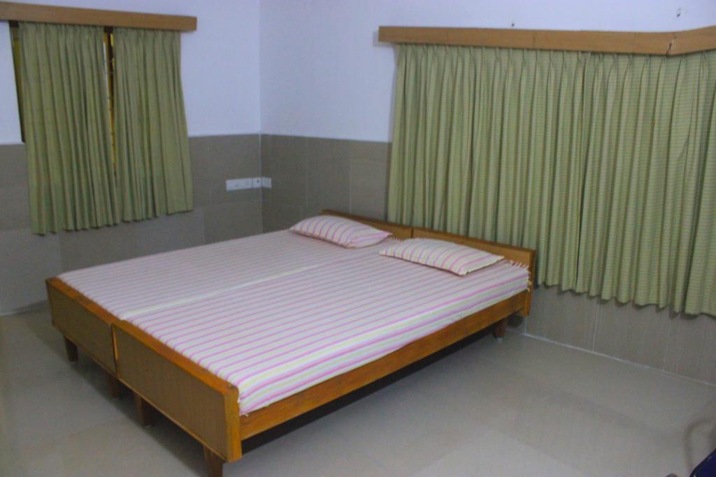 Vinodhara Guest House Mahabalipuram Bilik gambar