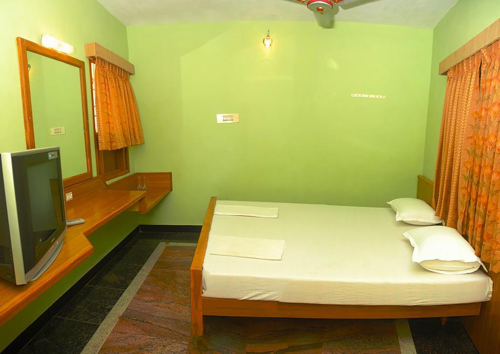 Vinodhara Guest House Mahabalipuram Bilik gambar
